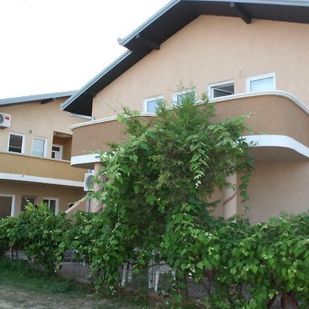 Apartments Emerald Ulcinj Exterior photo